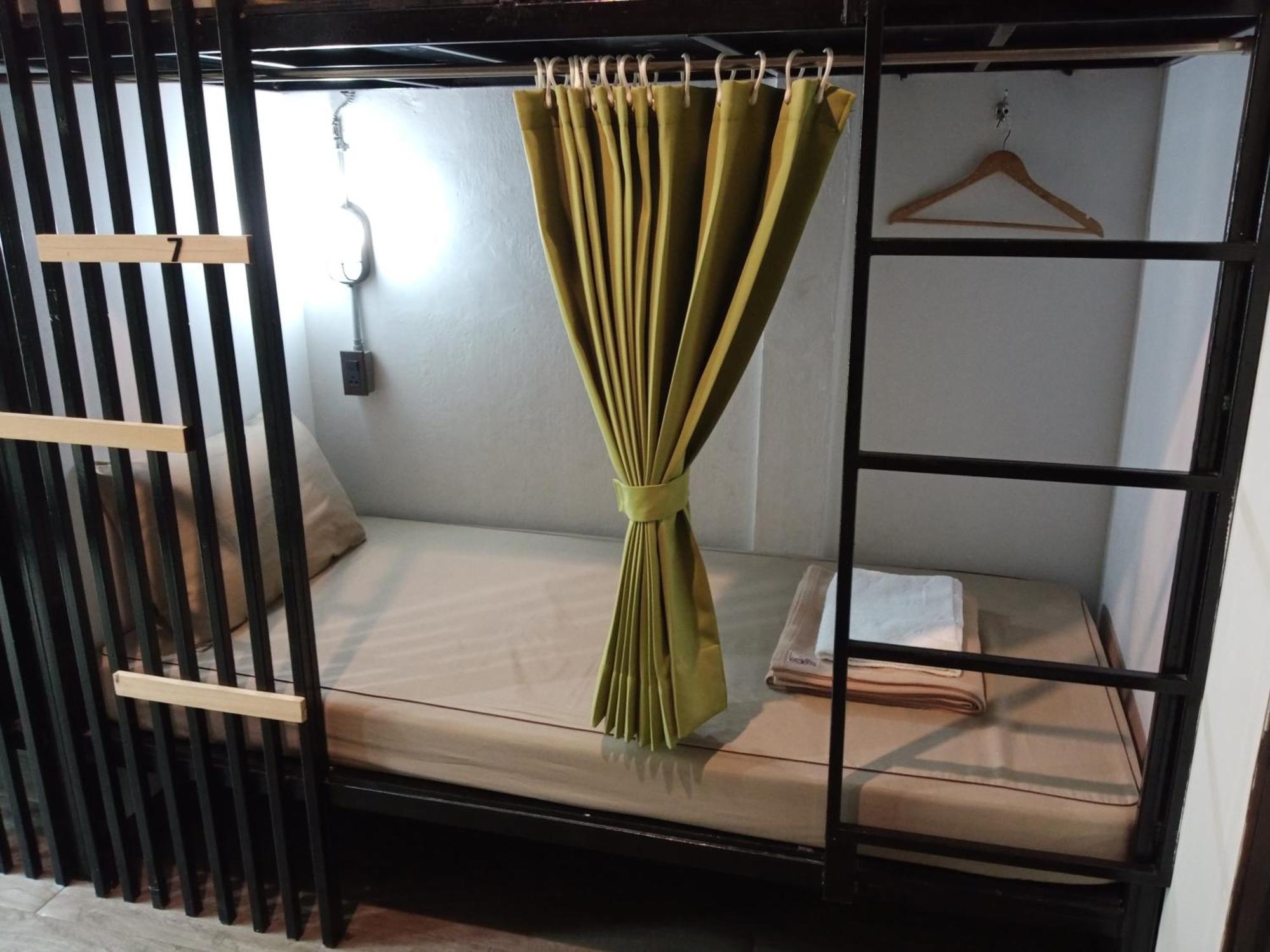 Feel Good Bangkok Hostel Εξωτερικό φωτογραφία