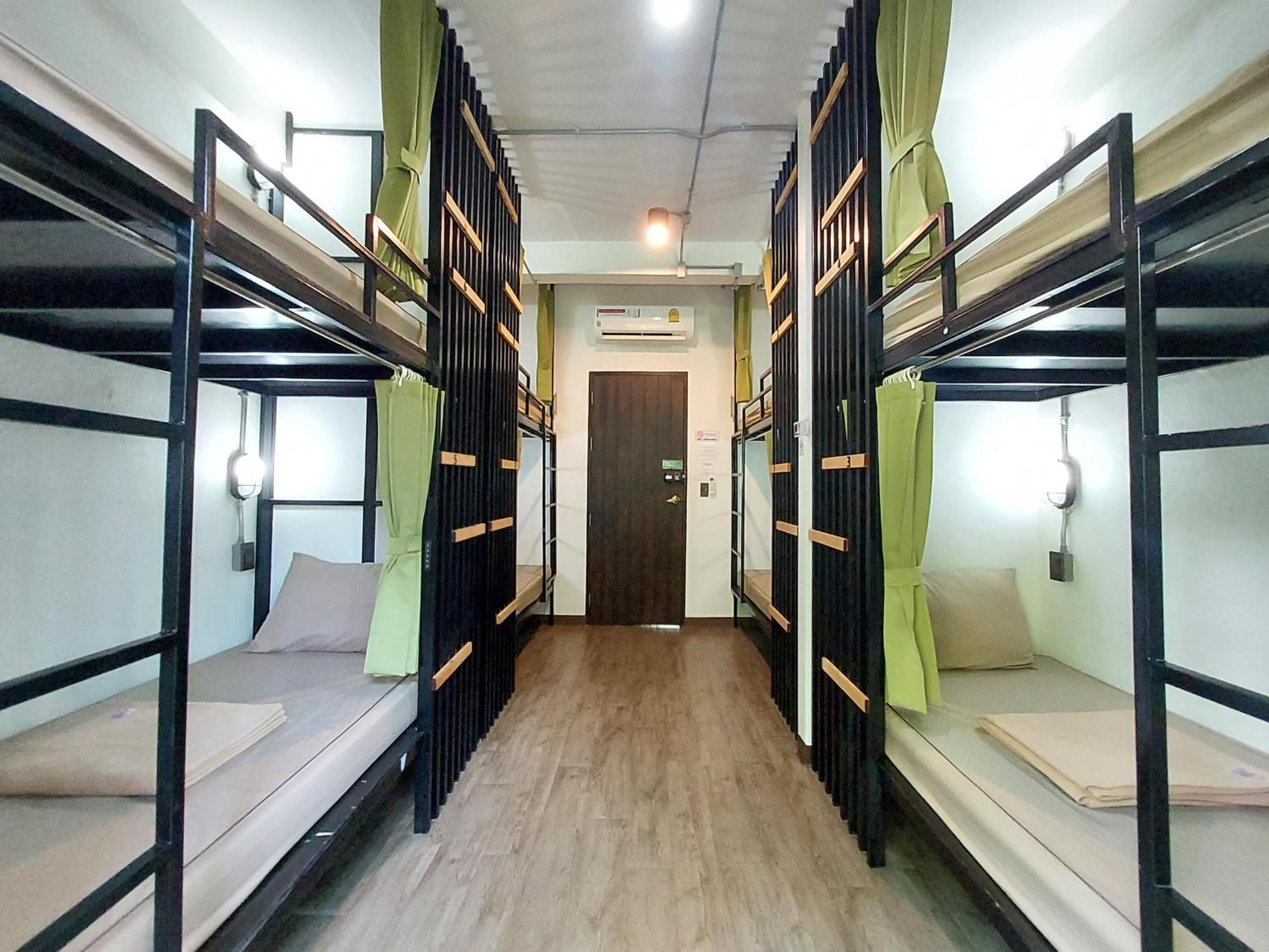 Feel Good Bangkok Hostel Εξωτερικό φωτογραφία