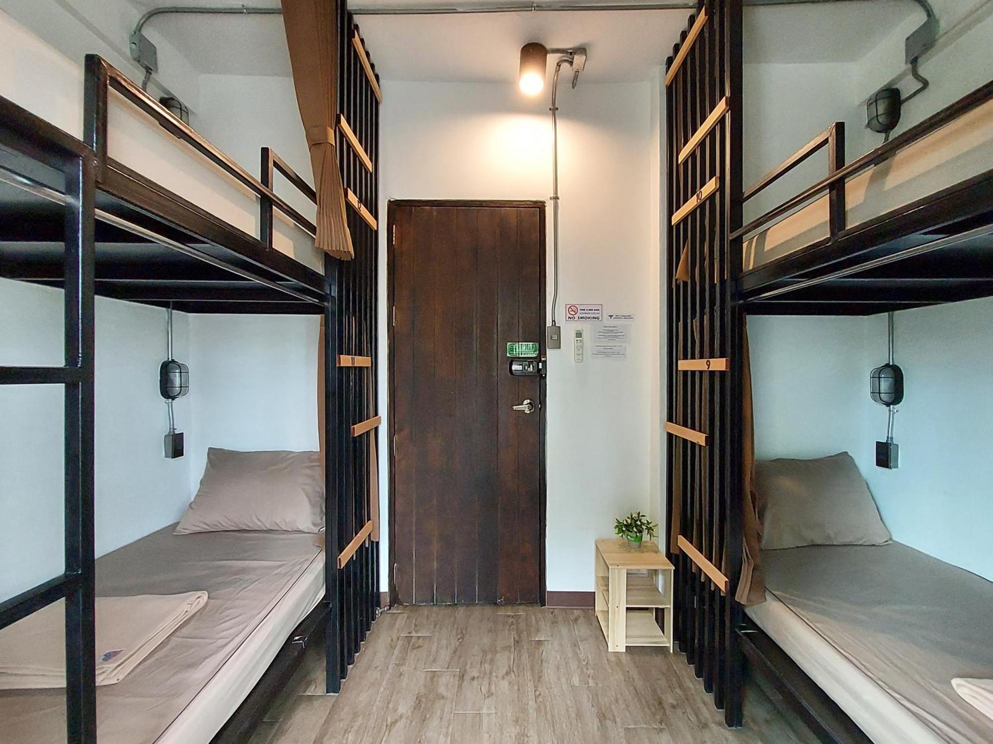 Feel Good Bangkok Hostel Εξωτερικό φωτογραφία