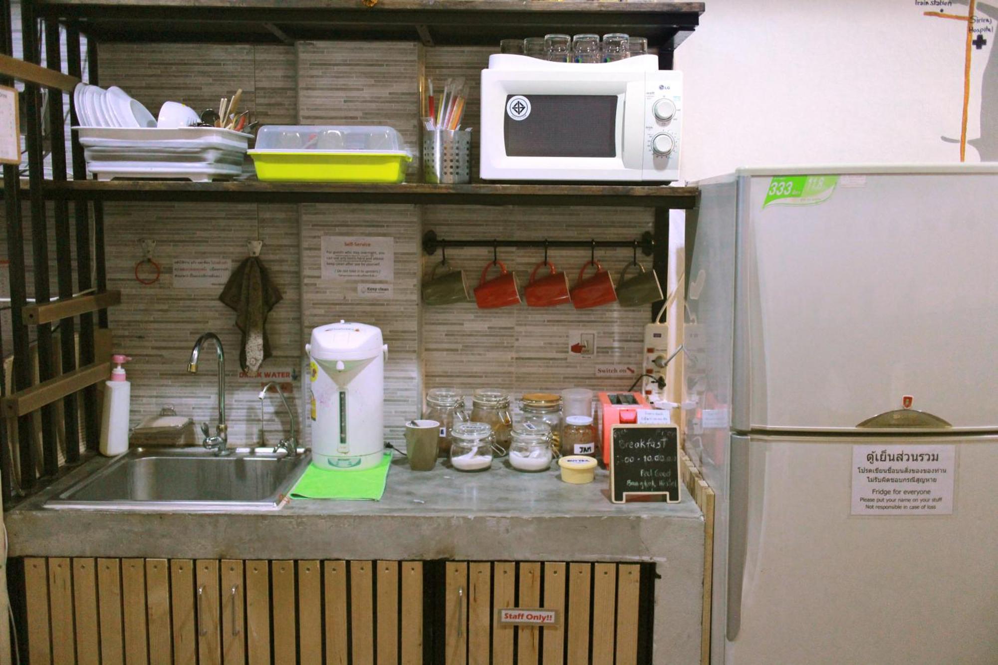 Feel Good Bangkok Hostel Εξωτερικό φωτογραφία