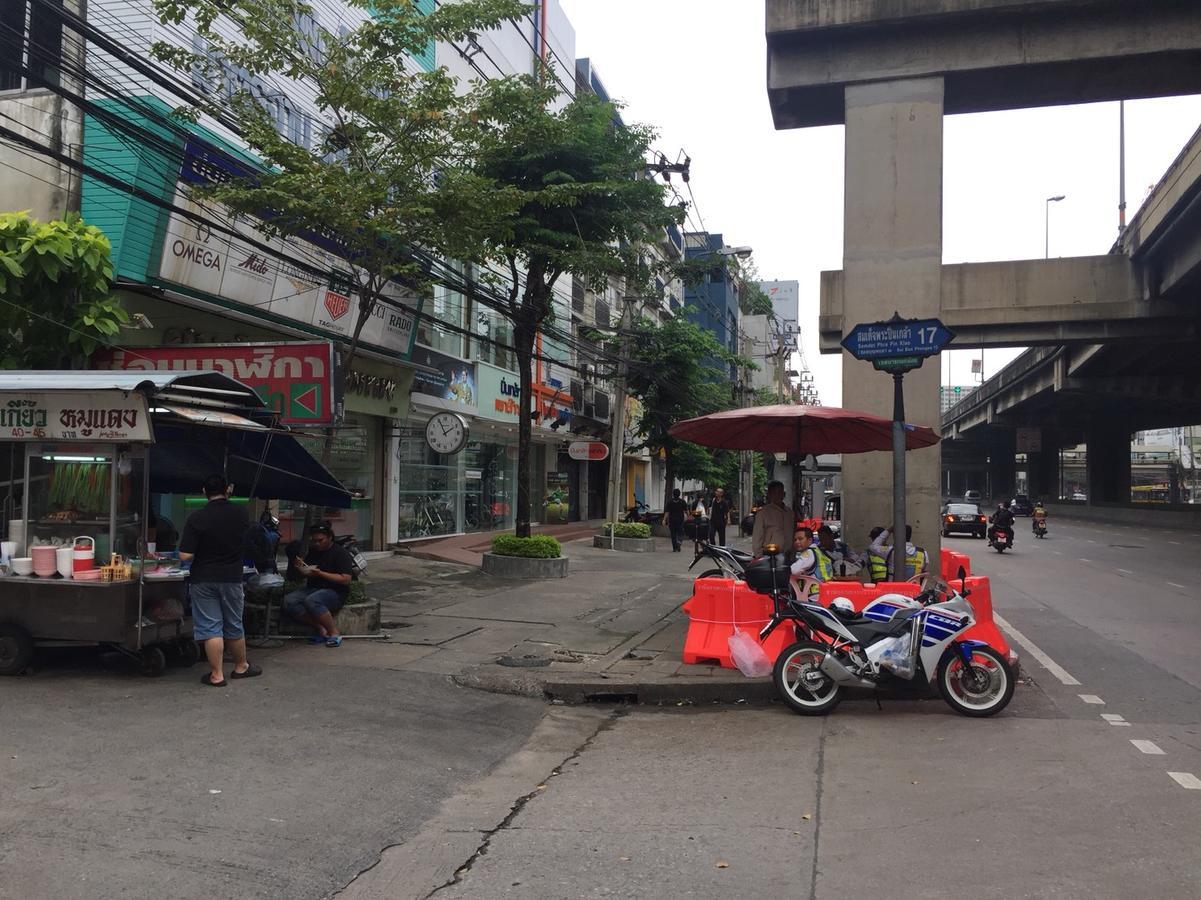 Feel Good Bangkok Hostel Εξωτερικό φωτογραφία